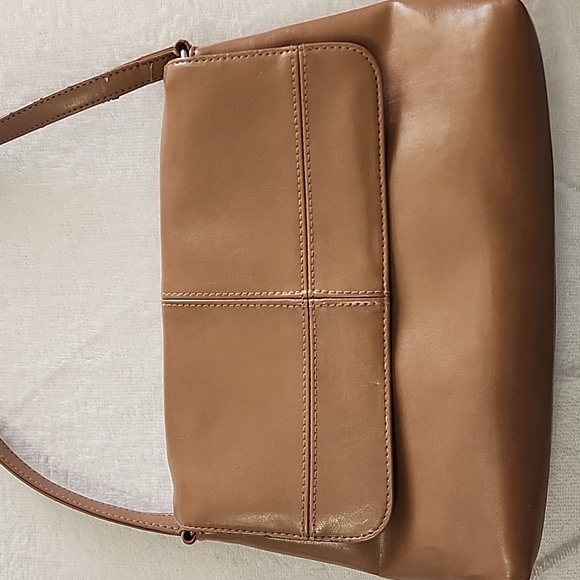 EWM Women's Small Tan Colored  Shoulder Bag - Picture 9 of 11